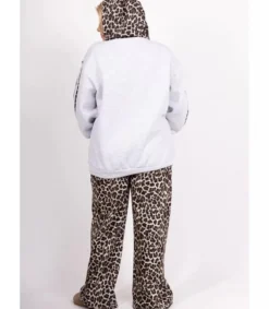 AmyClo harmaa leopardikuvioinen oloasusetti (plus size)