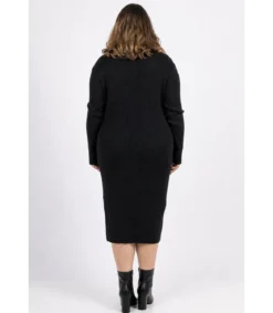 AmyClo musta neulemekko strassikauluksella (plus size)
