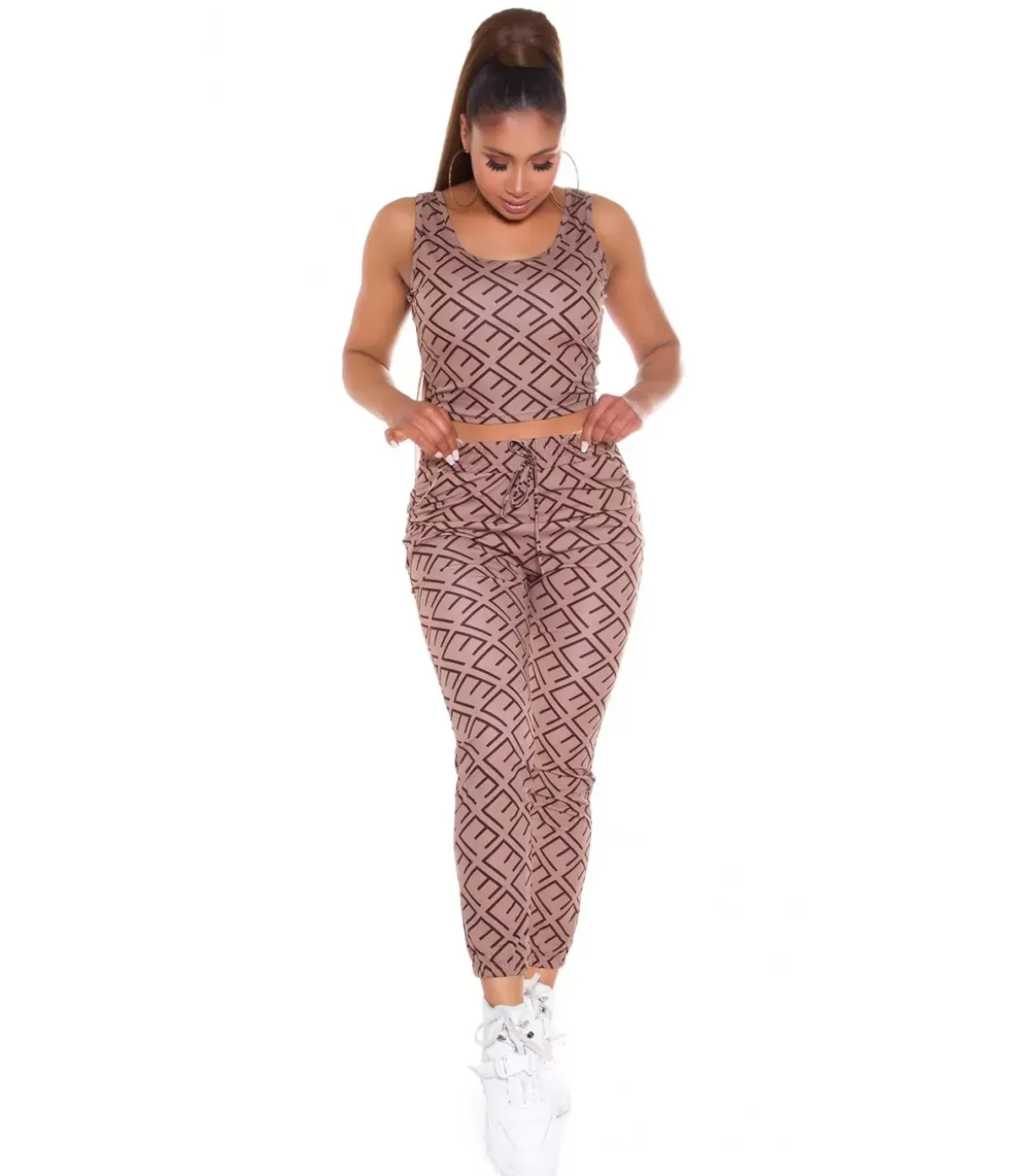 Cappuccino crop top printtikuvioinen joggerisetti