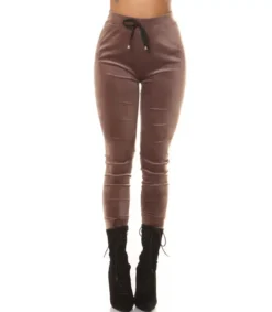 Cappuccinot samettilook joggerit