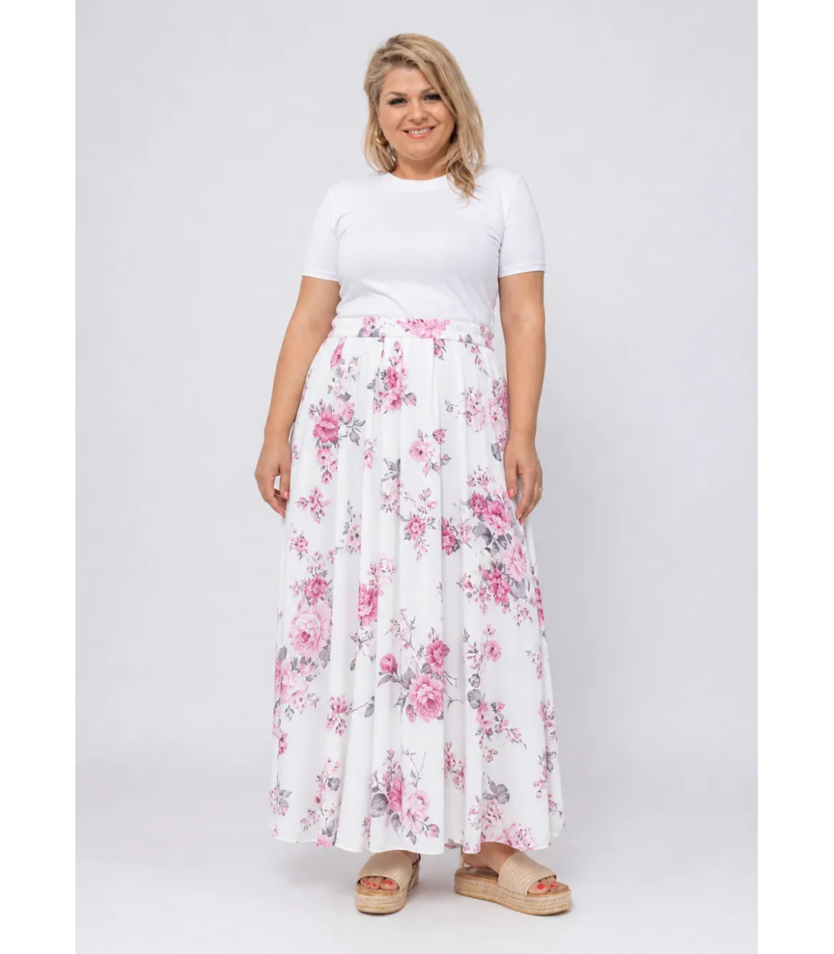 EF valkoinen kukkakuvioinen maksihame (plus size)