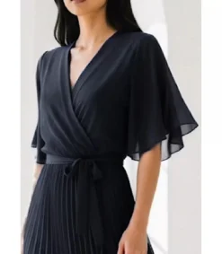 Elle Style Alita tummansininen pitkä vekkimekko vyöllä