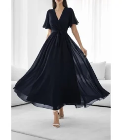 Elle Style Elise tummansininen pitkä juhlamekko vyöllä