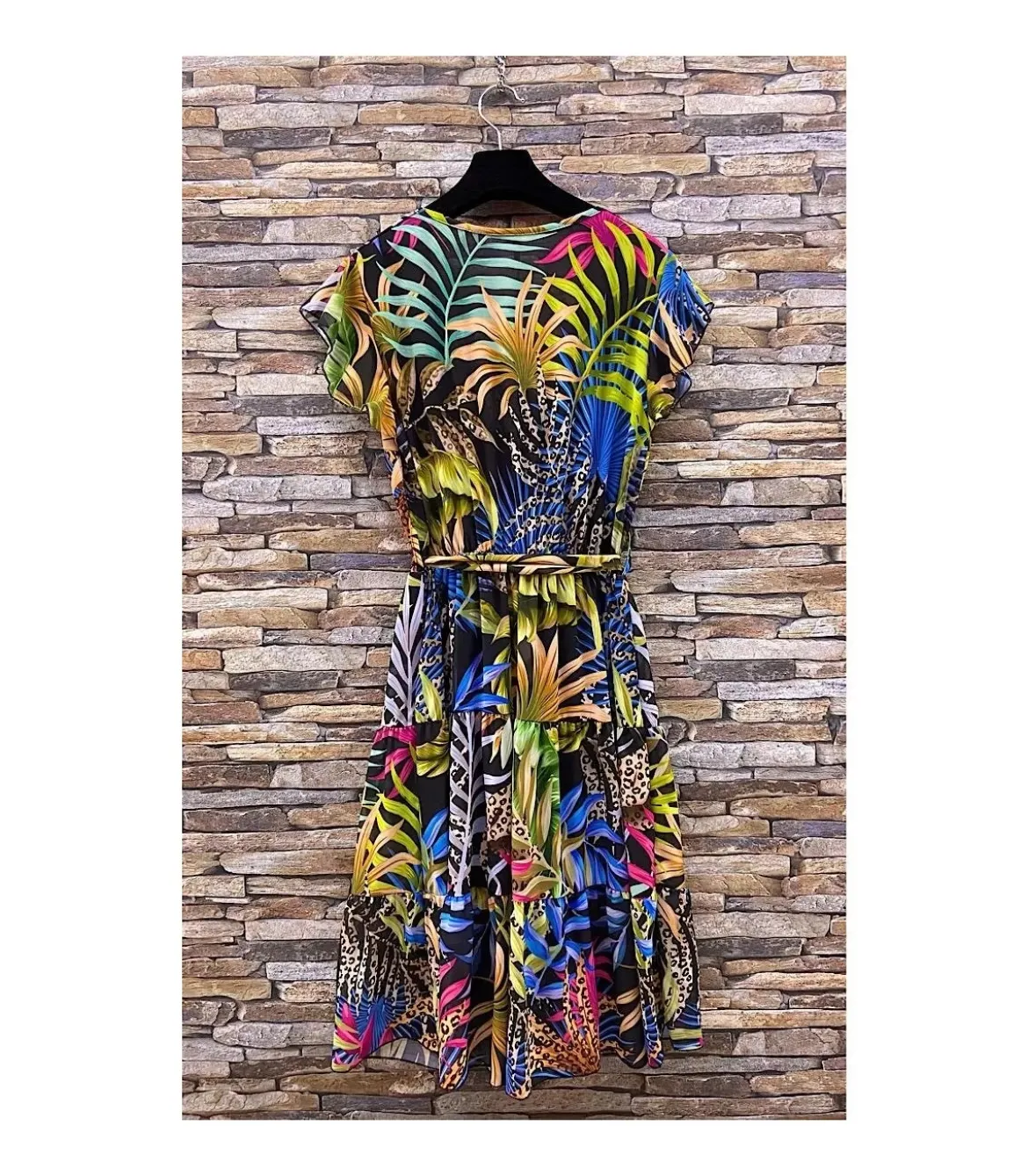 Elle Style Enolie värikäs mekko