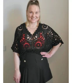 Elle Style Hena musta virkattu paita
