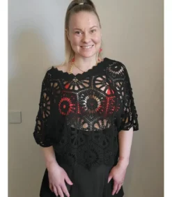 Elle Style Hena musta virkattu paita