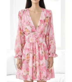 Elle Style Juliette vaaleanpunainen kukkakuvioinen mekko helminapeilla