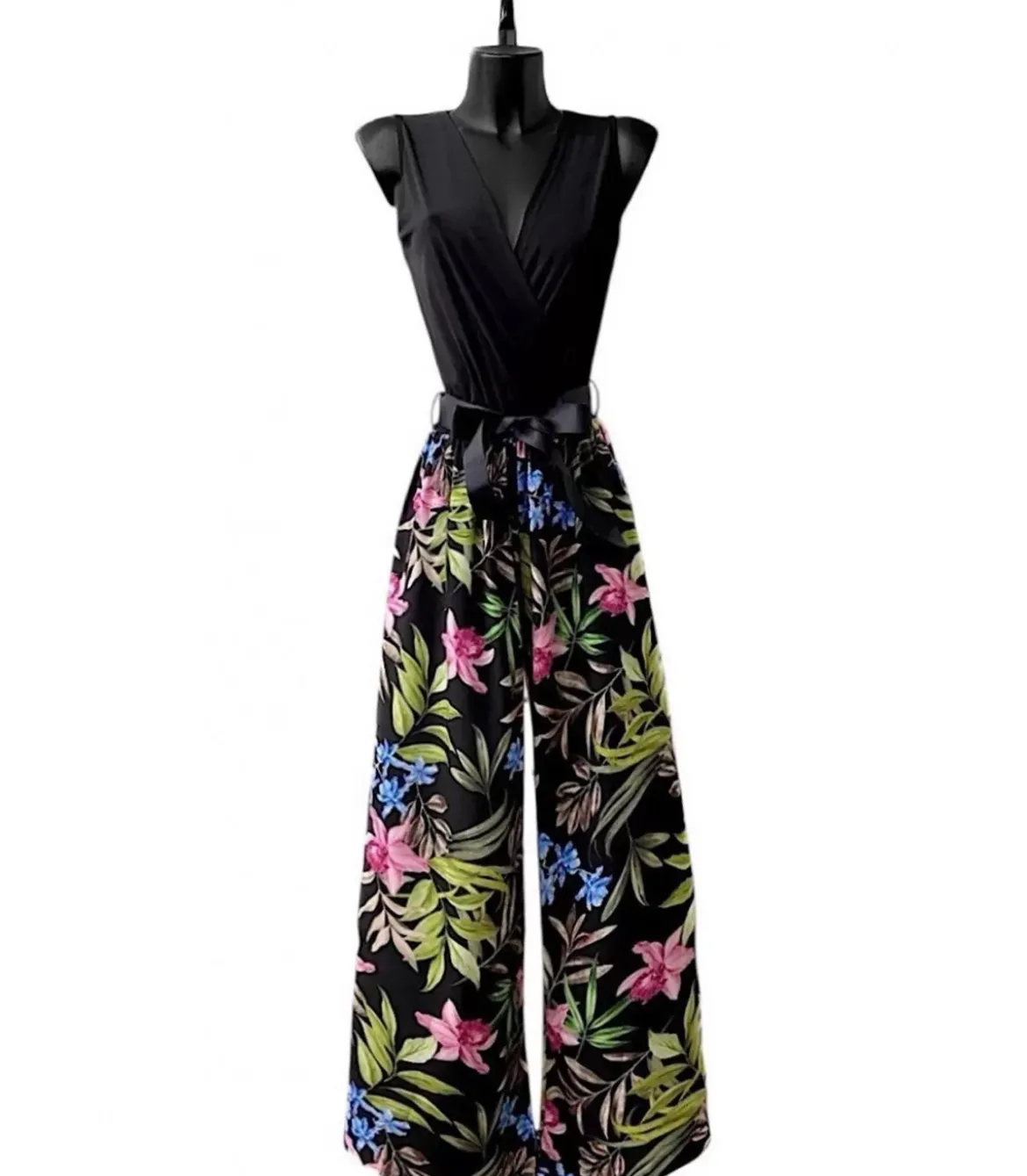 Elle Style Limei kukkakuvioinen jumpsuit