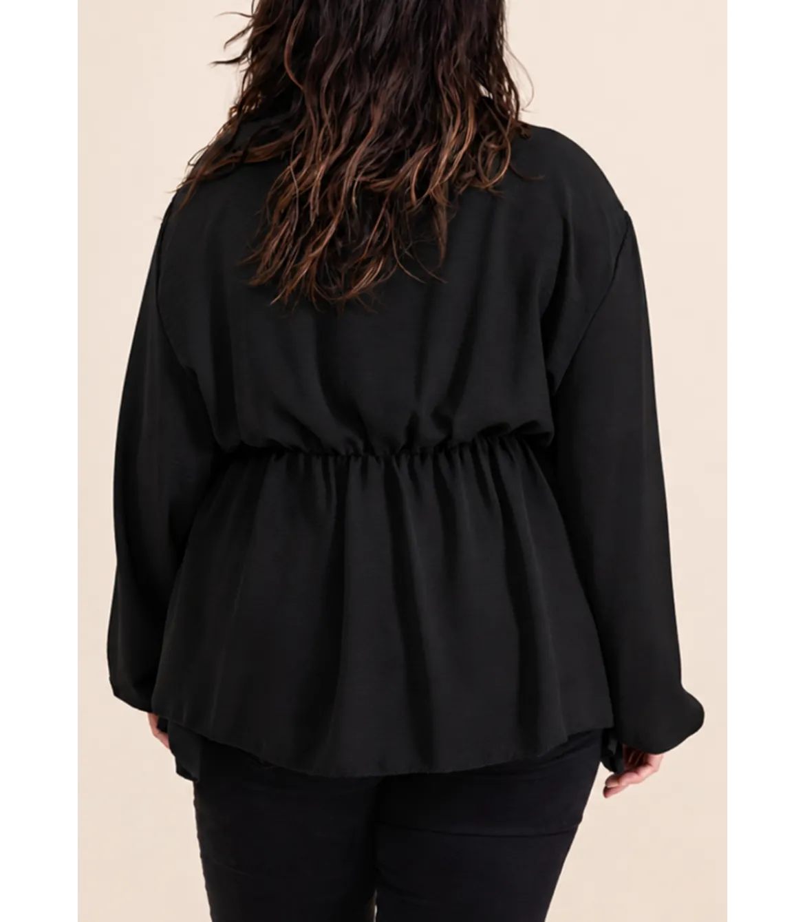 Kazaka musta pitkähihainen wrap-look v-paita (plus size)