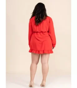 Kazaka punainen pitkähihainen wrap-look v-minimekko (plus size)