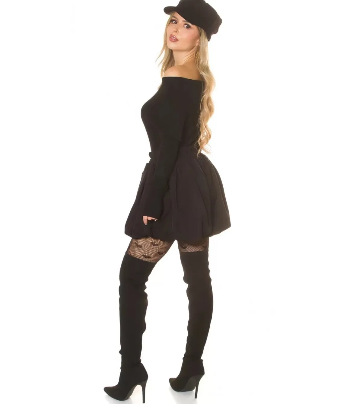 Koucla musta off-shoulder ribbineule