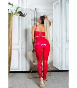 Koucla punaiset korkeavyötäröiset latex look housut