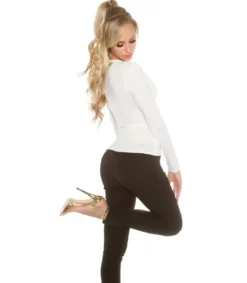 Koucla valkoinen pitkähihainen wrap-look v-paita (plus size)