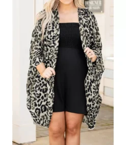 Leopardikuvioinen kimono (plus size)