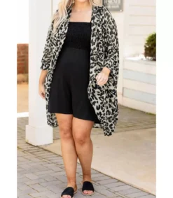 Leopardikuvioinen kimono (plus size)