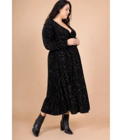 Lilie musta pitkä v-samettimekko paljeteilla ja vyöllä (plus size)