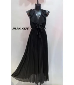 Mily musta pitkä vekkimekko röyhelöllä (plus size)