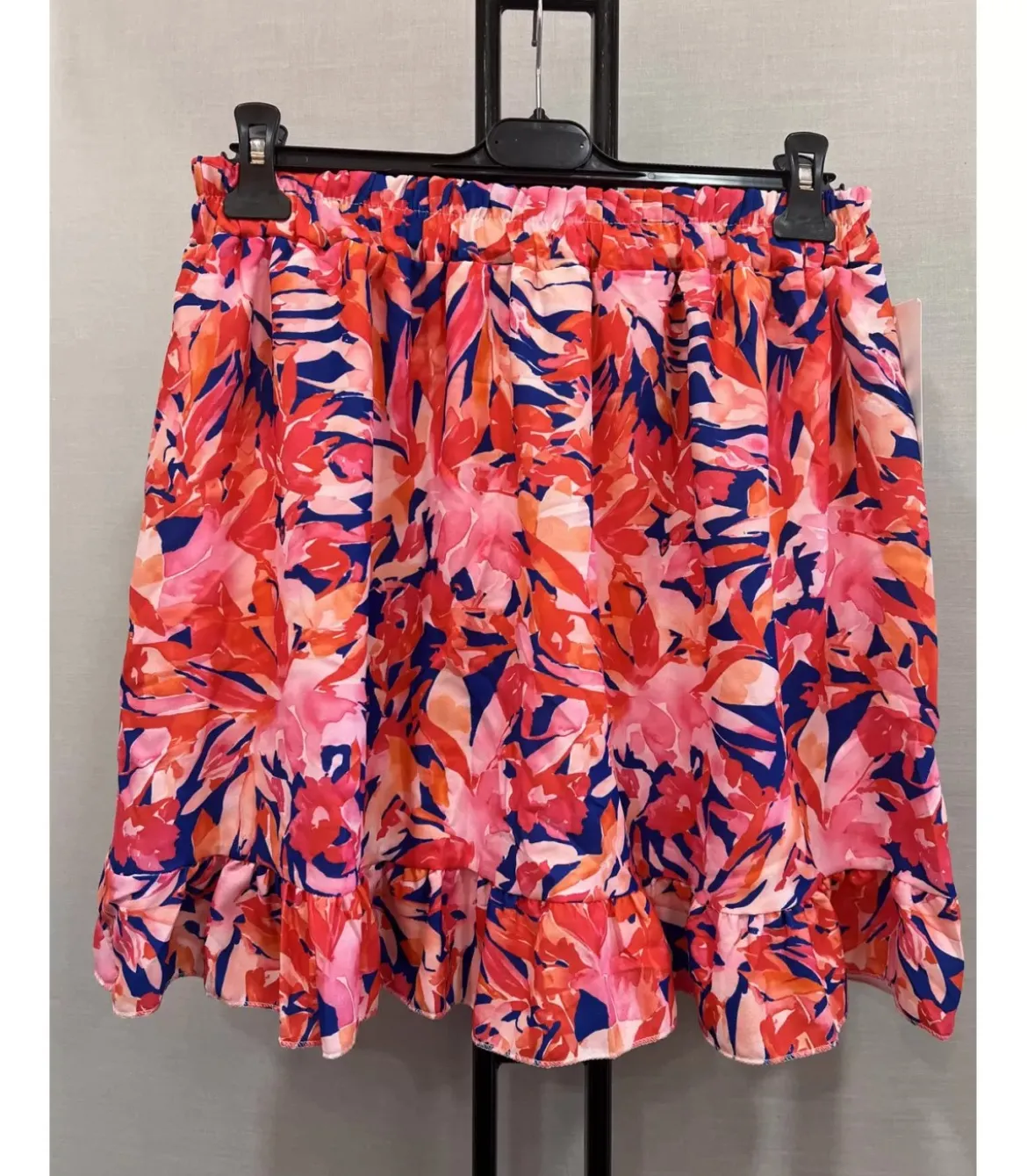 Mily pinkki kukkakuvioinen shortsihame (plus size)
