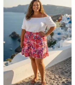 Mily pinkki kukkakuvioinen shortsihame (plus size)