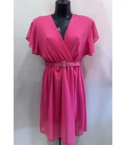Mily pinkki lyhythihainen v-mekko vyöllä (plus size)
