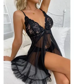 Musta avonainen babydoll pitsillä