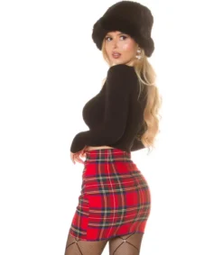 Musta crop neule kurkistusaukolla