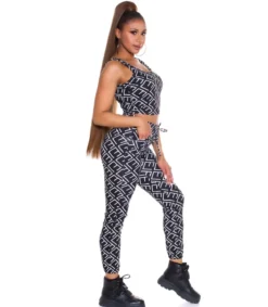 Musta crop top printtikuvioinen joggerisetti