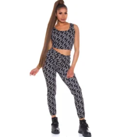 Musta crop top printtikuvioinen joggerisetti