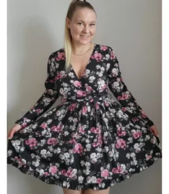Musta kukkakuvioinen pitkähihainen wrap-look v-mekko