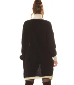 Musta oversized pitkä villatakki tehostevärillä
