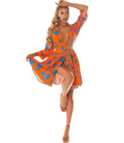Oranssisininen kukkakuvioinen wrap-look v-mekko