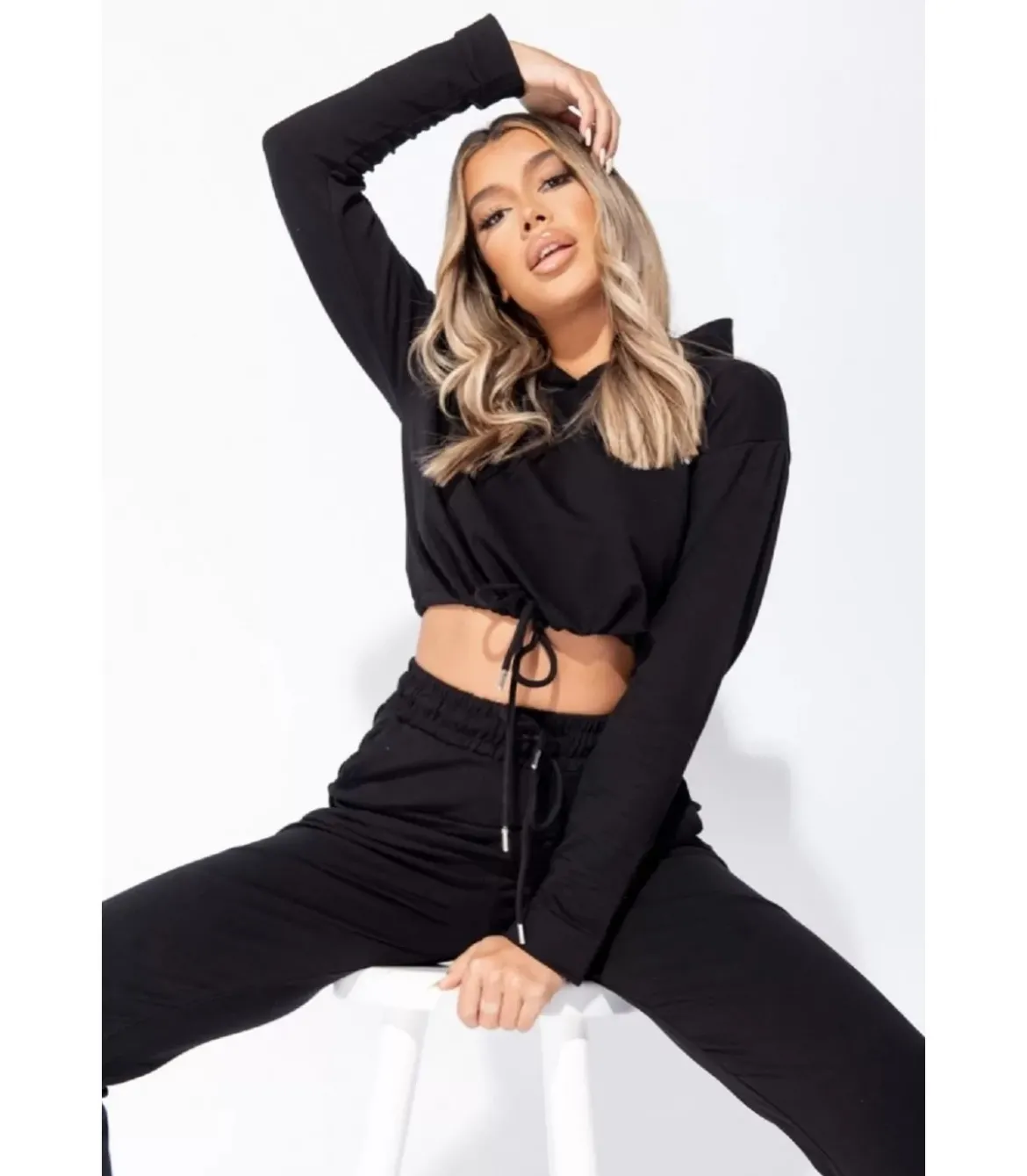 Parisian musta crop oloasusetti
