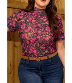 Pinkki lyhythihainen mesh-kukkapaita (plus size)