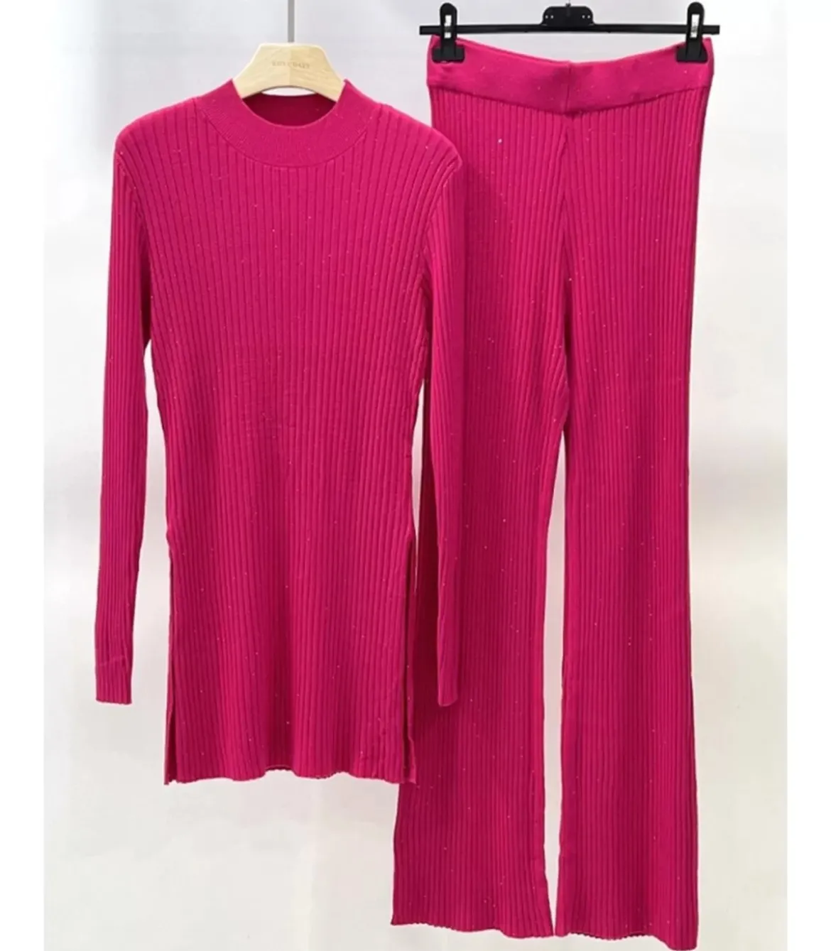 Rosy Days pinkki bling neuleoloasusetti