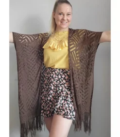 Ruskea virkattu kimono hapsuilla