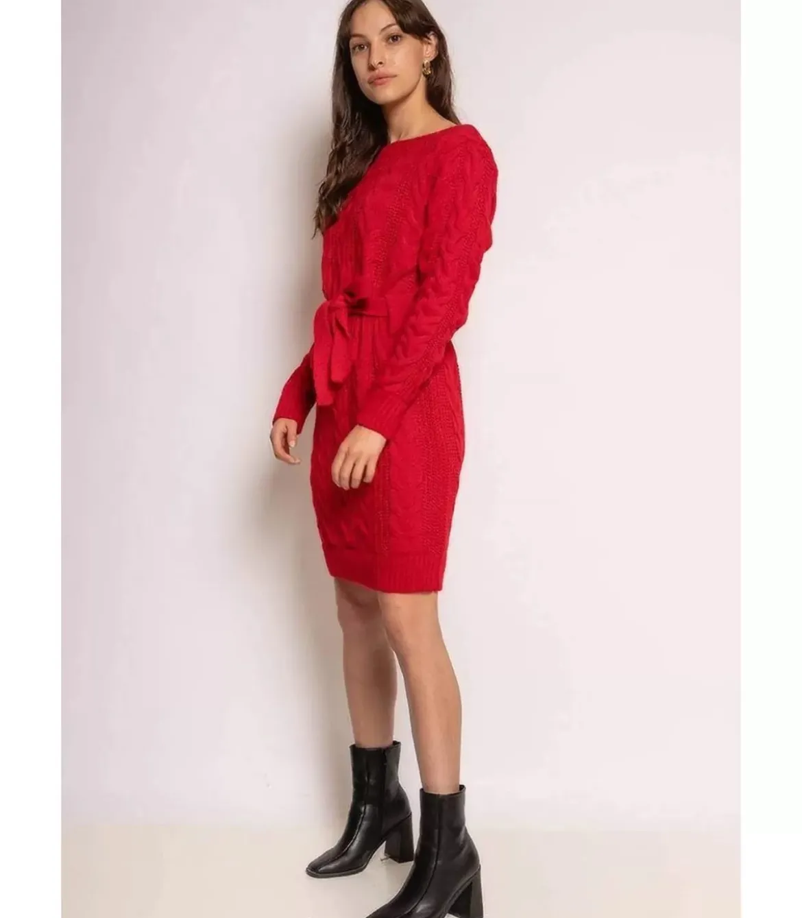 RZ Fashion punainen neulemekko vyöllä