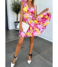 Schilo-Jolie keltapinkki kukkakuvioinen mekko
