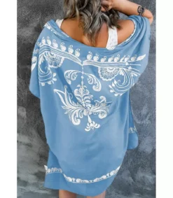 Sininen koristekirjailtu kimono