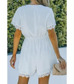 Valkoinen kukkapitsikirjailtu v-playsuit