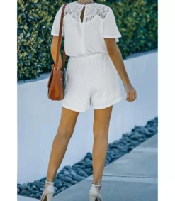 Valkoinen lyhythihainen koristekirjailtu playsuit
