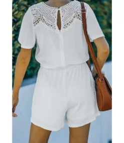 Valkoinen lyhythihainen koristekirjailtu playsuit