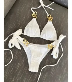 Valkoiset ketjukoristeiset narubikinit