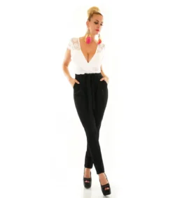 Valkomusta pitsikoristeinen v-jumpsuit