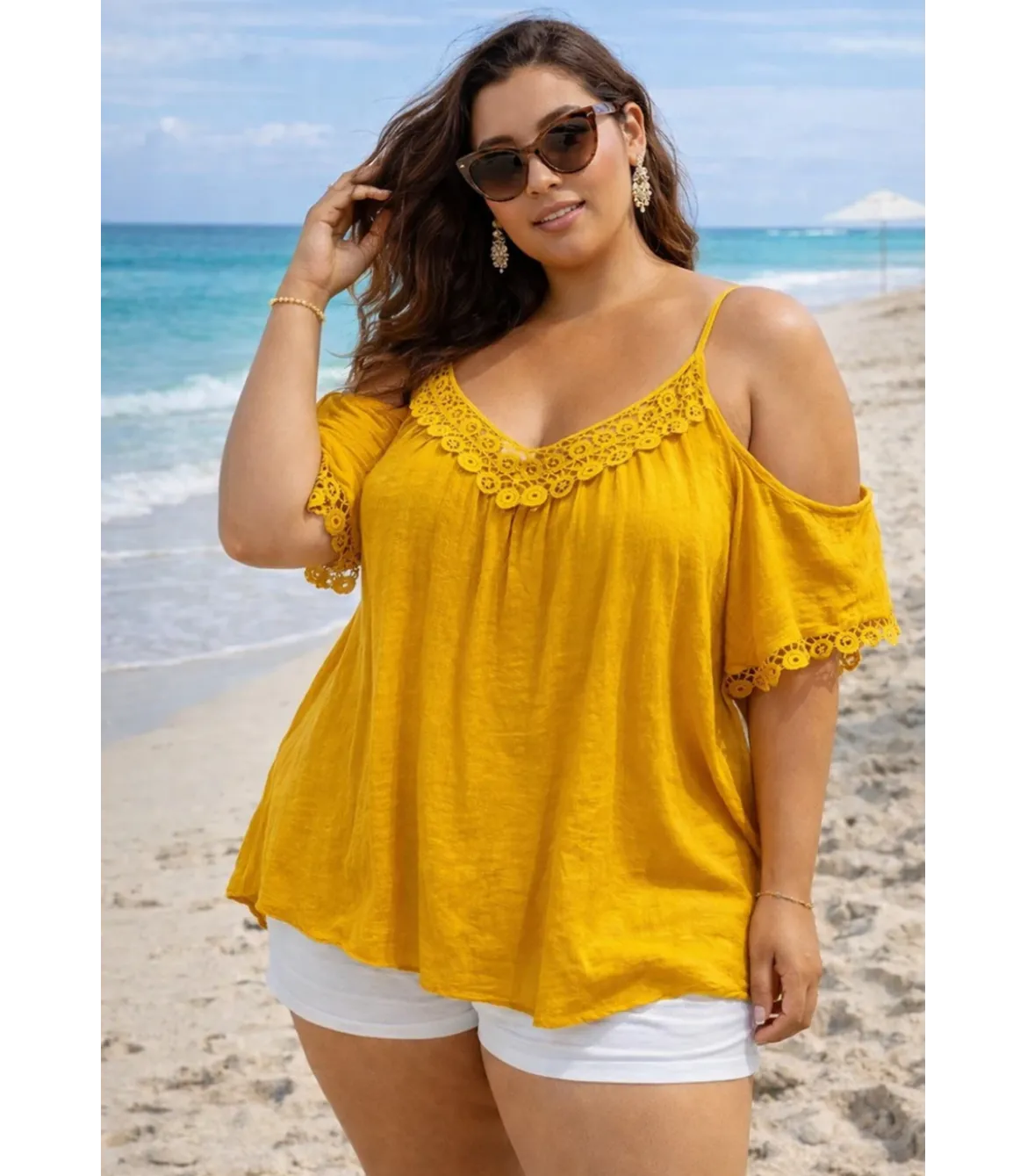 World Fashion koristekirjailtu sinapinkeltainen lyhythihainen paita (plus size)